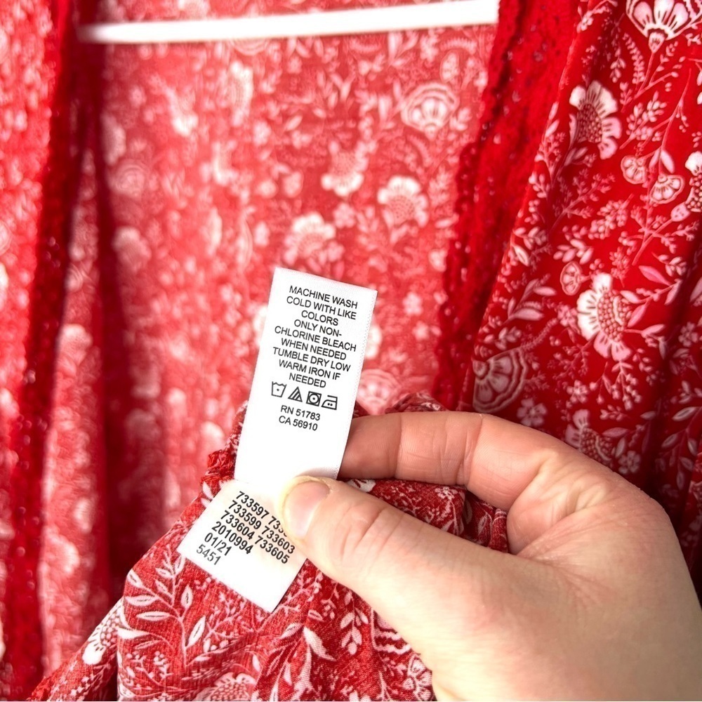 Maurices Red Floral Crochet Trim Open Front Peplum Hem Kimono Size Large - Picture 11 of 16